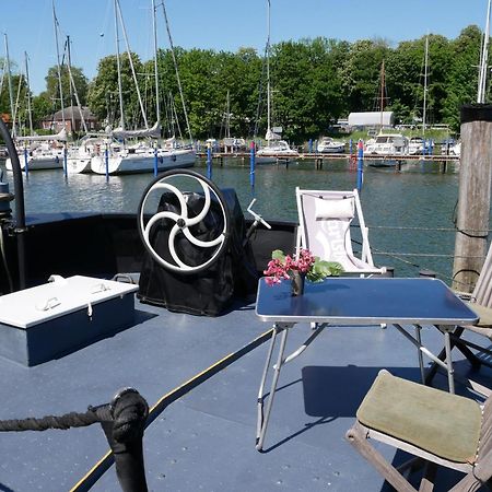 Hausboot Daenholm Hotel Stralsund Exterior foto