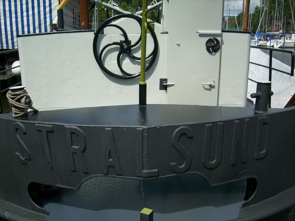 Hausboot Daenholm Hotel Stralsund Quarto foto